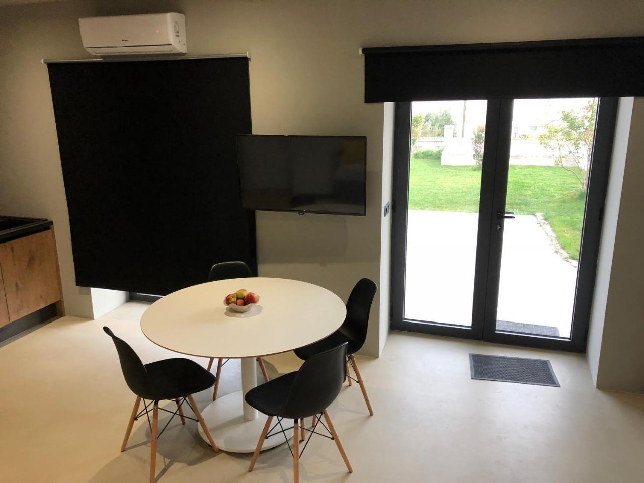Apartment Tomas Kastela Bagian luar foto